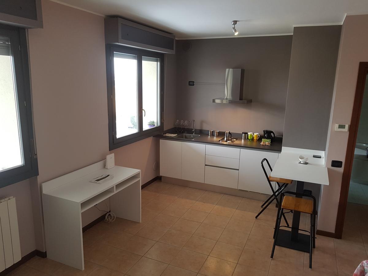Airport Orio Studio Apartment Бергамо Екстериор снимка